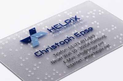 Visitenkarte mit Brailleschrift aus Kunststoff